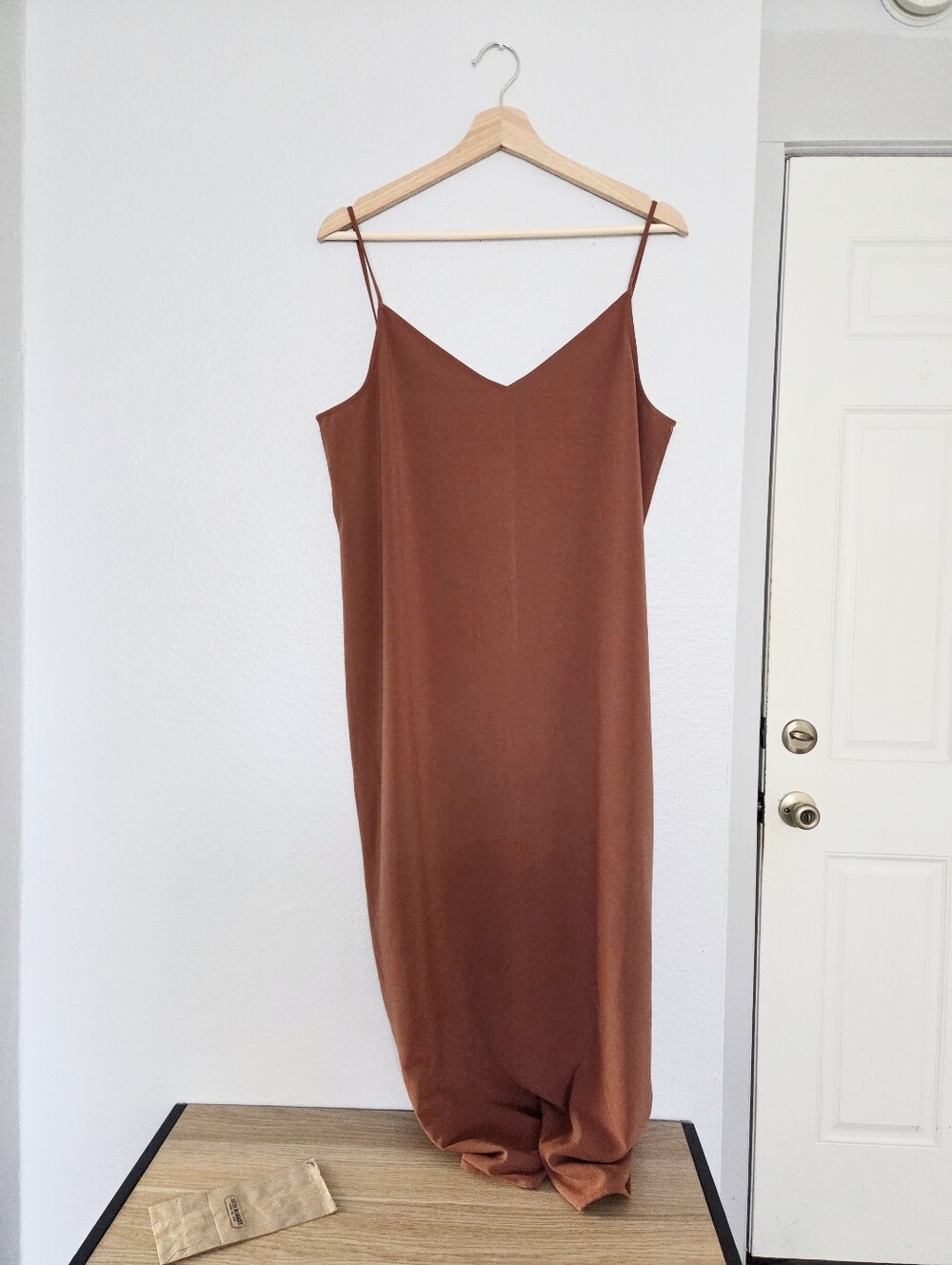 uniqlo crepe midi v neck spaghetti strap slip dress in russet brown